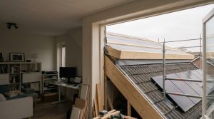 Zonnepanelen en dakopbouw: de juiste volgorde van aanpak voor optimaal rendement